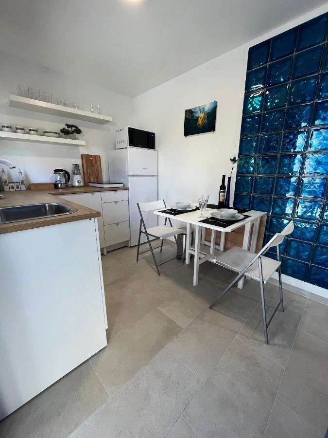 Blue Penguin Apartment Pinezici  Bagian luar foto