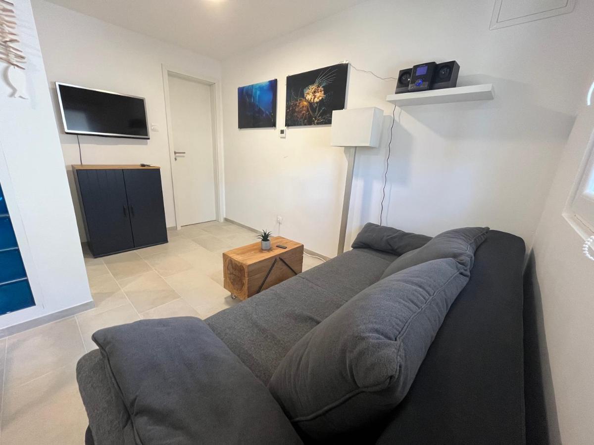 Blue Penguin Apartment Pinezici  Bagian luar foto